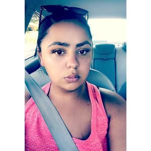 Meet your Posher, Makayla